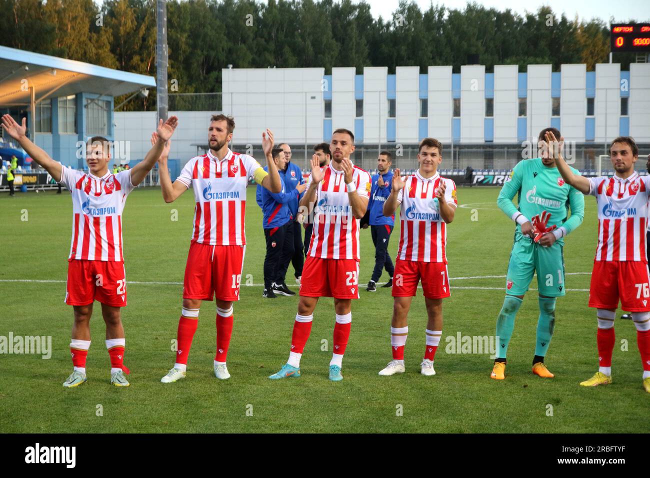 Saint-Pétersbourg, Russie. 08 juillet 2023. Jovan Mijatovic (22), Nemanja Milunovic (19), Milan Rodic (23), Jovan Sljivic (7), Zoran Popovic (1), Lazar Nikolic (76) de Crvena Zvezda en action lors du match de football de la Premier Cup du pari entre Crvena Zvezda Belgrade et Neftci Baku au stade Smena. L'équipe Crvena Zvezda Belgrade FC a gagné contre Neftci avec un score final de 4:0. (Photo Maksim Konstantinov/SOPA Images/Sipa USA) crédit : SIPA USA/Alamy Live News Banque D'Images