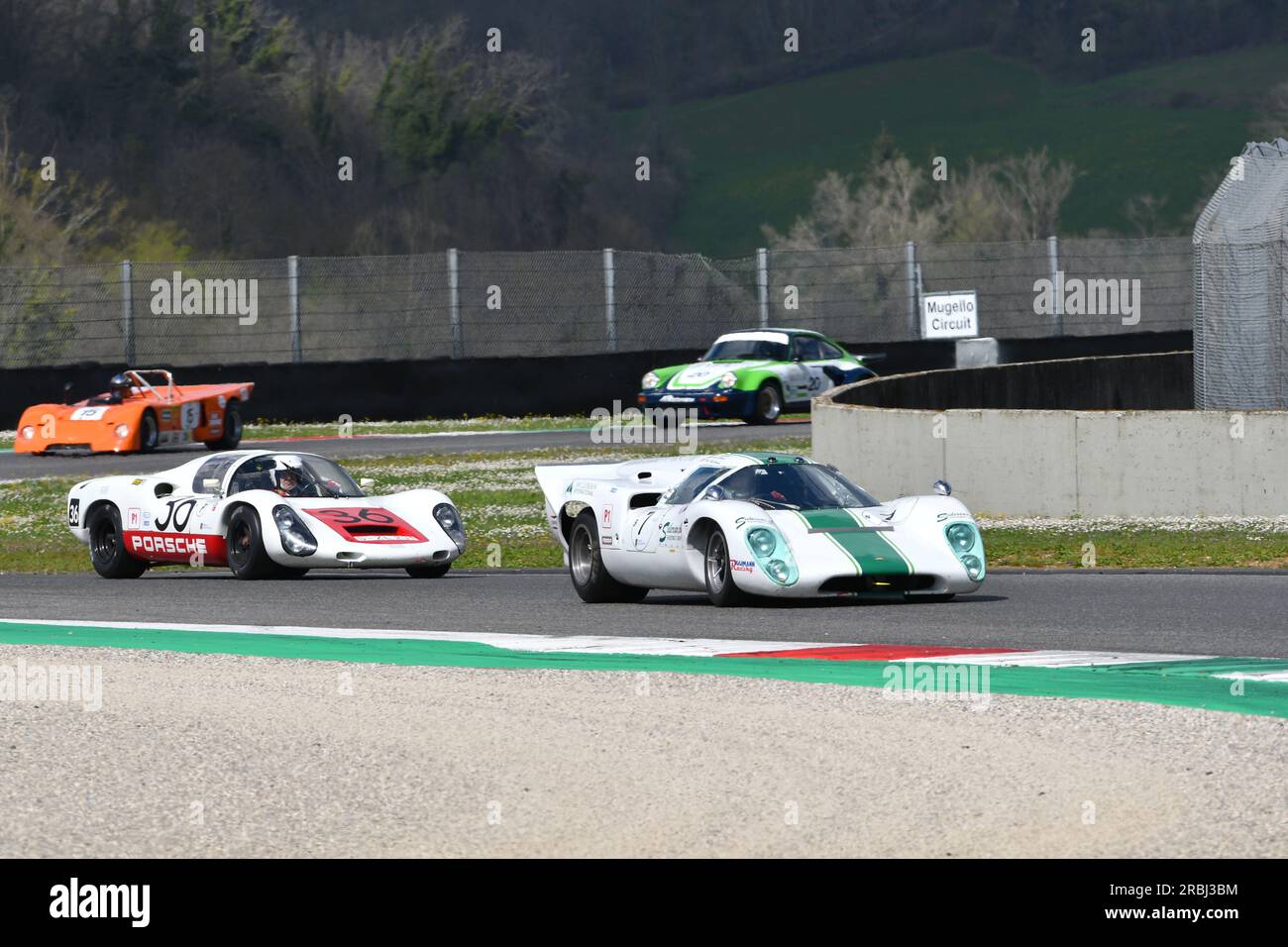 Scarperia, 2 avril 2023 : Lola T70 Mk III B année 1969 en action lors du Mugello Classic 2023 au Mugello circuit en Italie. Banque D'Images