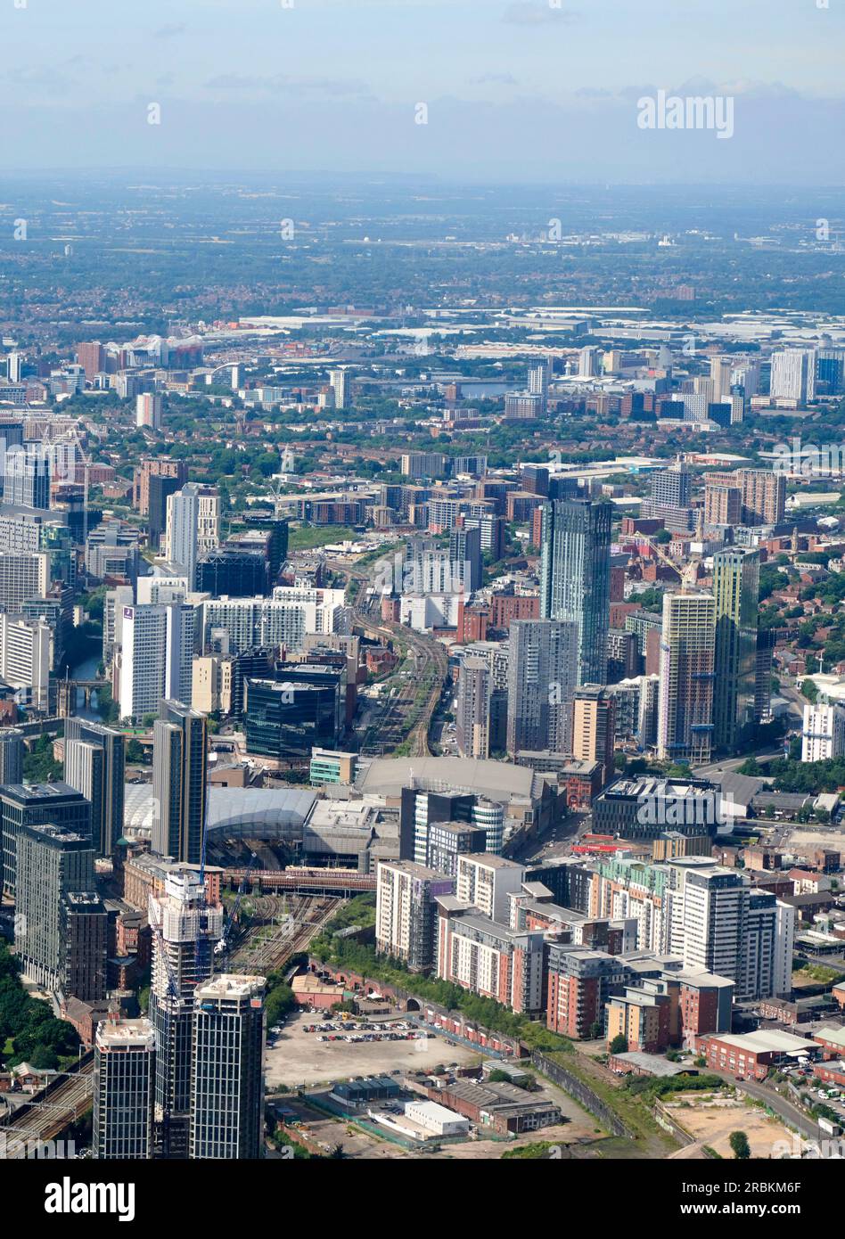 Le quartier des affaires de Manchester City Centre, nord de l'Angleterre, Lancashire, Royaume-Uni, depuis les airs, Banque D'Images