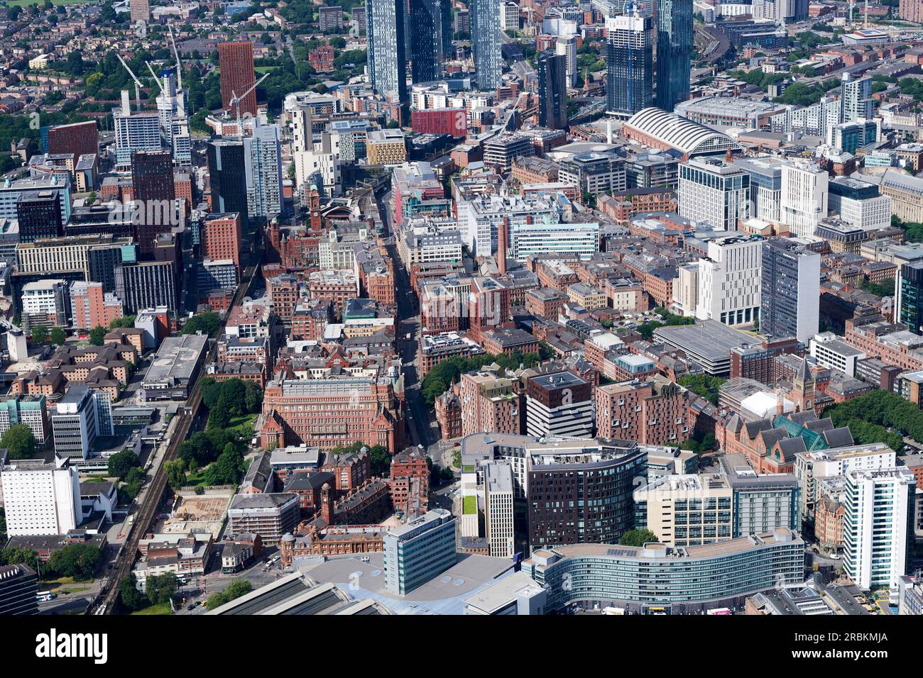 Le quartier des affaires de Manchester City Centre, nord de l'Angleterre, Lancashire, Royaume-Uni, depuis les airs, Banque D'Images