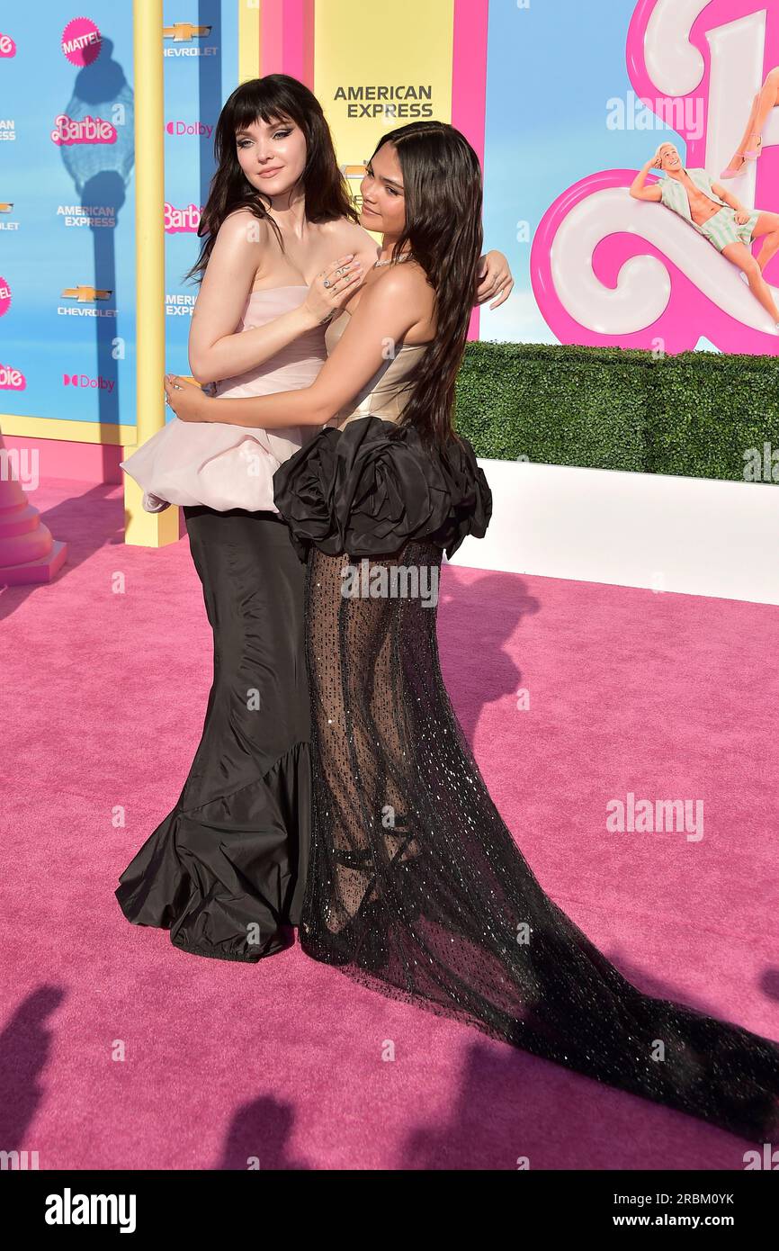 Dove Cameron und Ariana Greenblatt BEI der Weltpremiere des Kinofilms 'Barbie' im Shrine Auditorium. Los Angeles, 09.07.2023 Banque D'Images