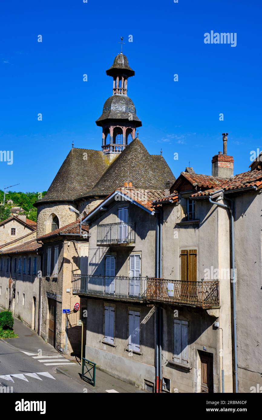 France, Aveyron (12), Villefranche-de-Rouergue, ville classée ville d'Art et d'Histoire, centre historique, chapelle des Pénitents Noirs depuis la Banque D'Images