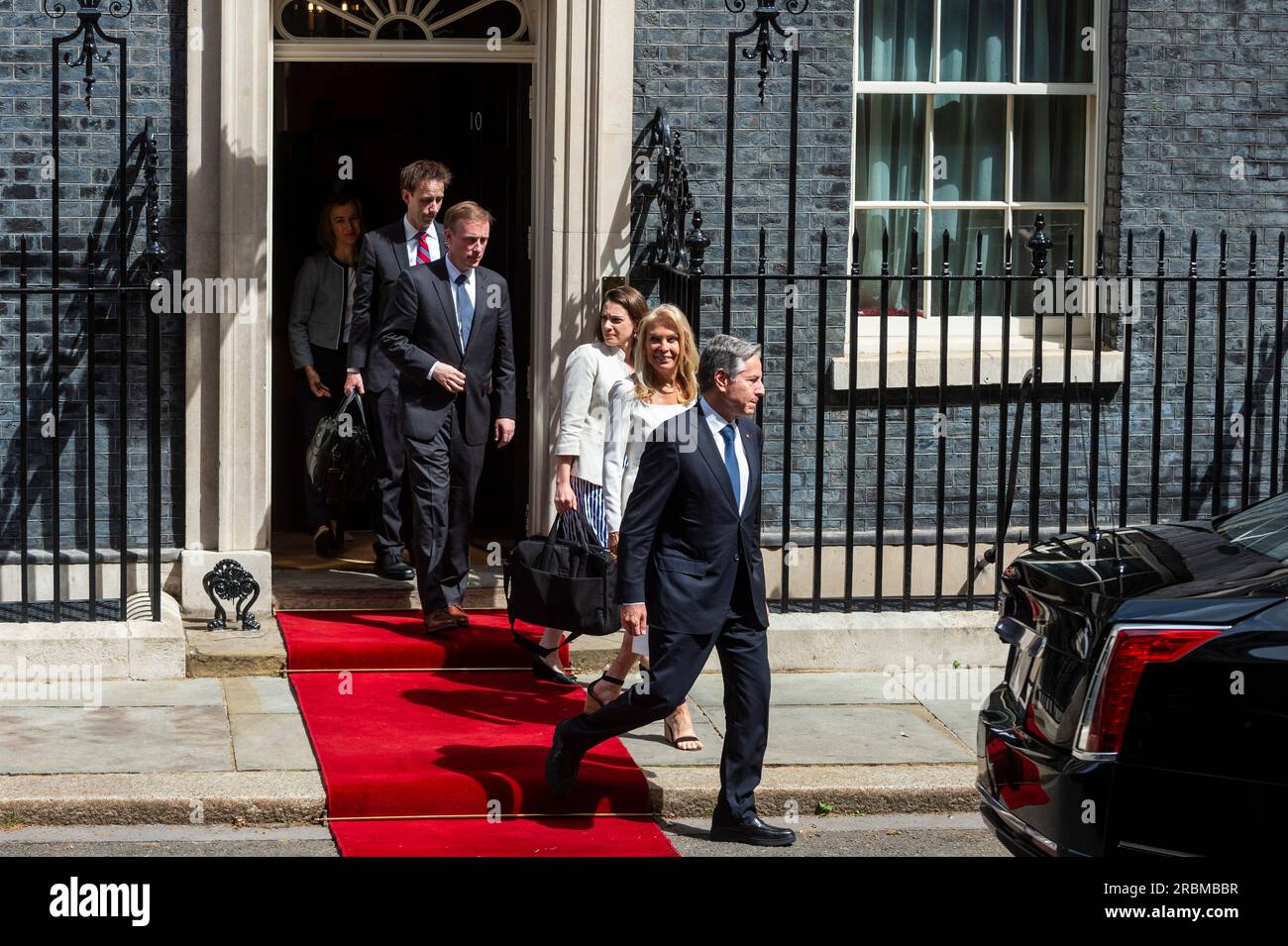 Londres, Royaume-Uni. 10 juillet 2023. R) Antony Blinken (États-Unis) Secrétaire d'État, et (2R) Jane Hartley, ambassadrice des États-Unis au Royaume-Uni, devant le numéro 10 Downing Street, à la suite de Joe Biden, président des États-Unis, en pourparlers avec Rishi Sunak, Premier ministre. Il s’agit de la première visite de M. Biden à Downing Street en tant que président et, après des entretiens avec le Premier ministre, le président rencontrera le roi Charles à Windsor avant de partir pour un sommet de l’OTAN en Lituanie. Crédit : Stephen Chung / Alamy Live News Banque D'Images