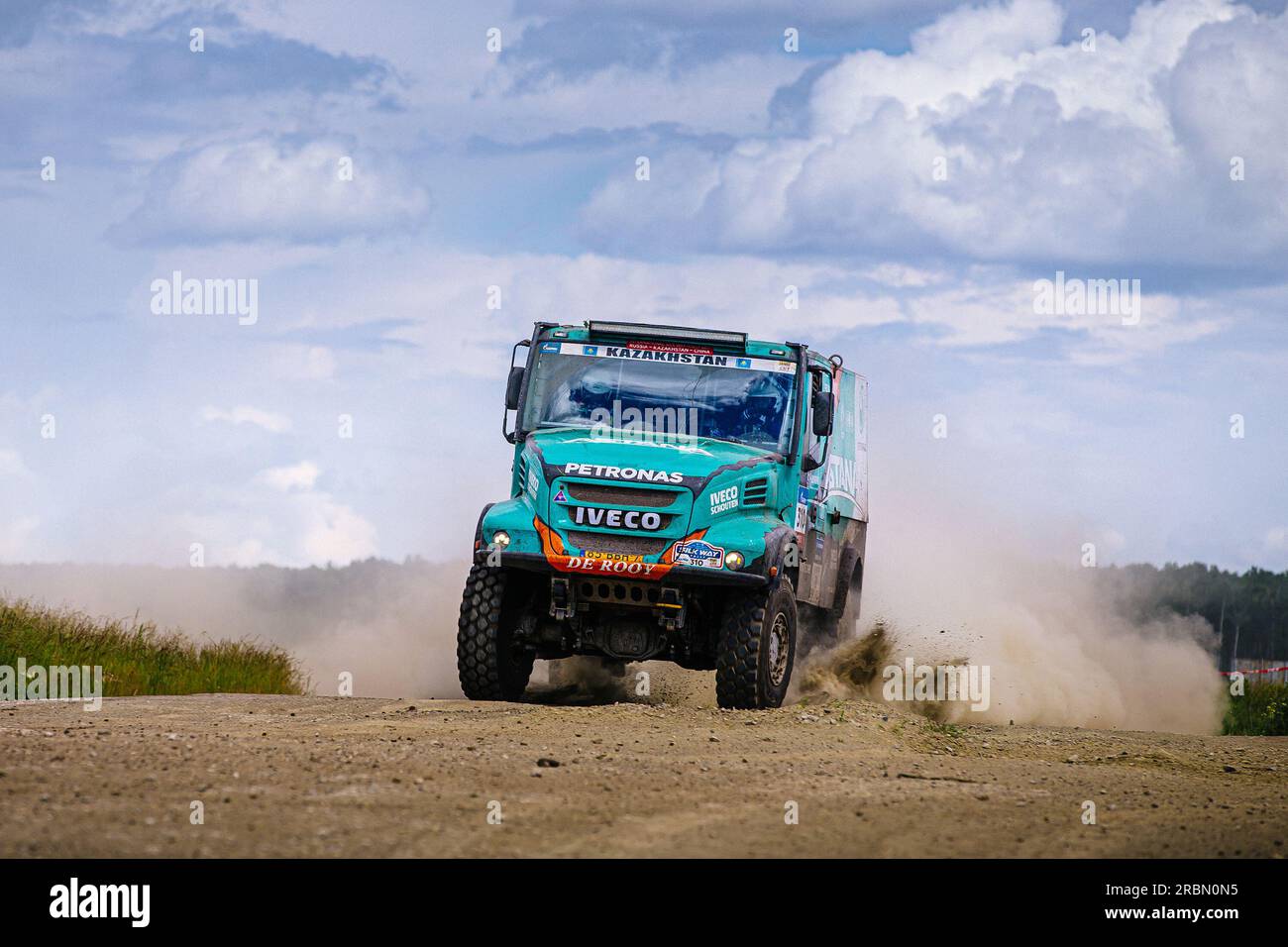 Région de Chelyabinsk, Russie - 10 juillet 2017 : camion de cross-country Iveco lors du rallye « Silk Way » Banque D'Images