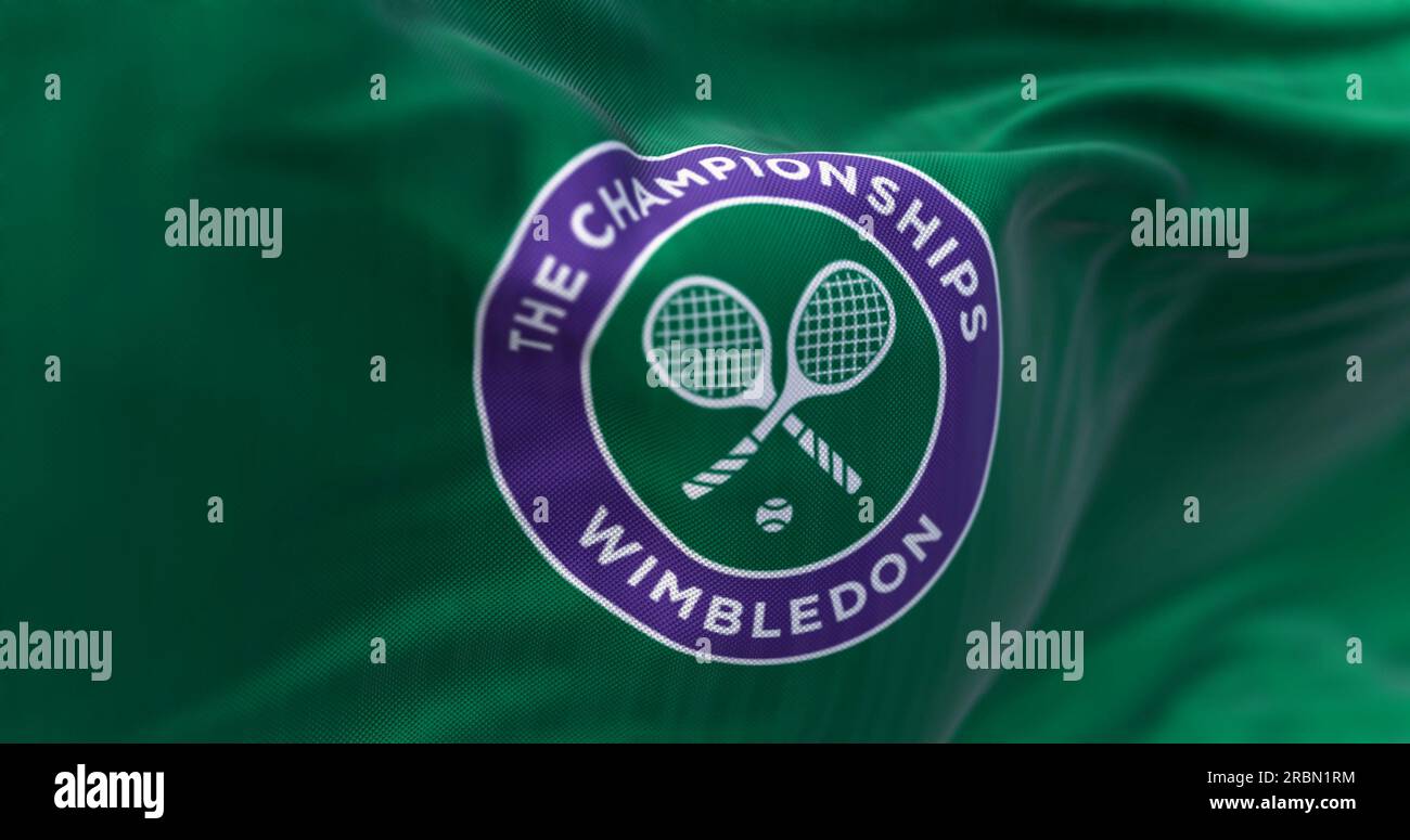 Londres, Royaume-Uni, mai 2023 : gros plan du drapeau avec le logo Wimbledon des Championnats. Wimbledon Championships est un tournoi majeur de tennis. Illustr Banque D'Images