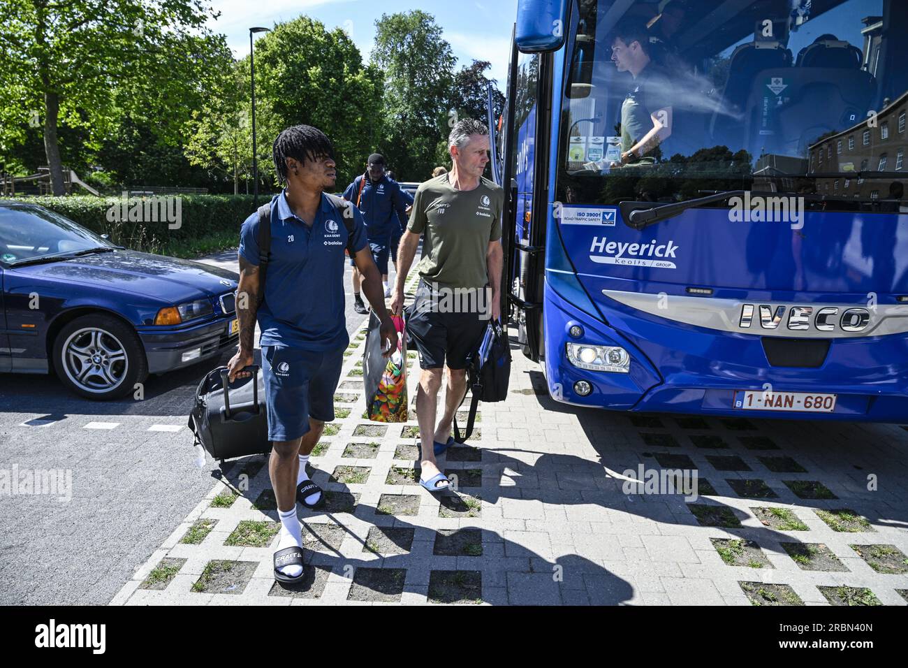 Cadeau de Gent Emmanuel Orban photographié lors de l'arrivée à l'hôtel lors d'un camp d'entraînement de l'équipe belge de première ligue KAA Gent, à Alkmaar, aux pays-Bas, en prévision de la saison 2023-2024, lundi 10 juillet 2023. BELGA PHOTO TOM GOYVAERTS Banque D'Images