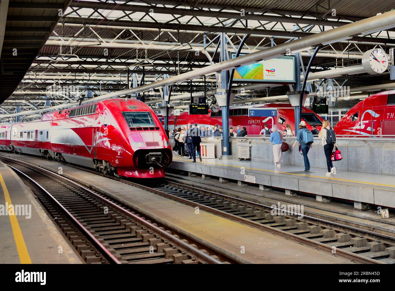 Gare De Bruxelles Midi Banque De Photographies Et D images Haute gare-de-bruxelles-midi-banque-de-photographies-et-d-images-haute