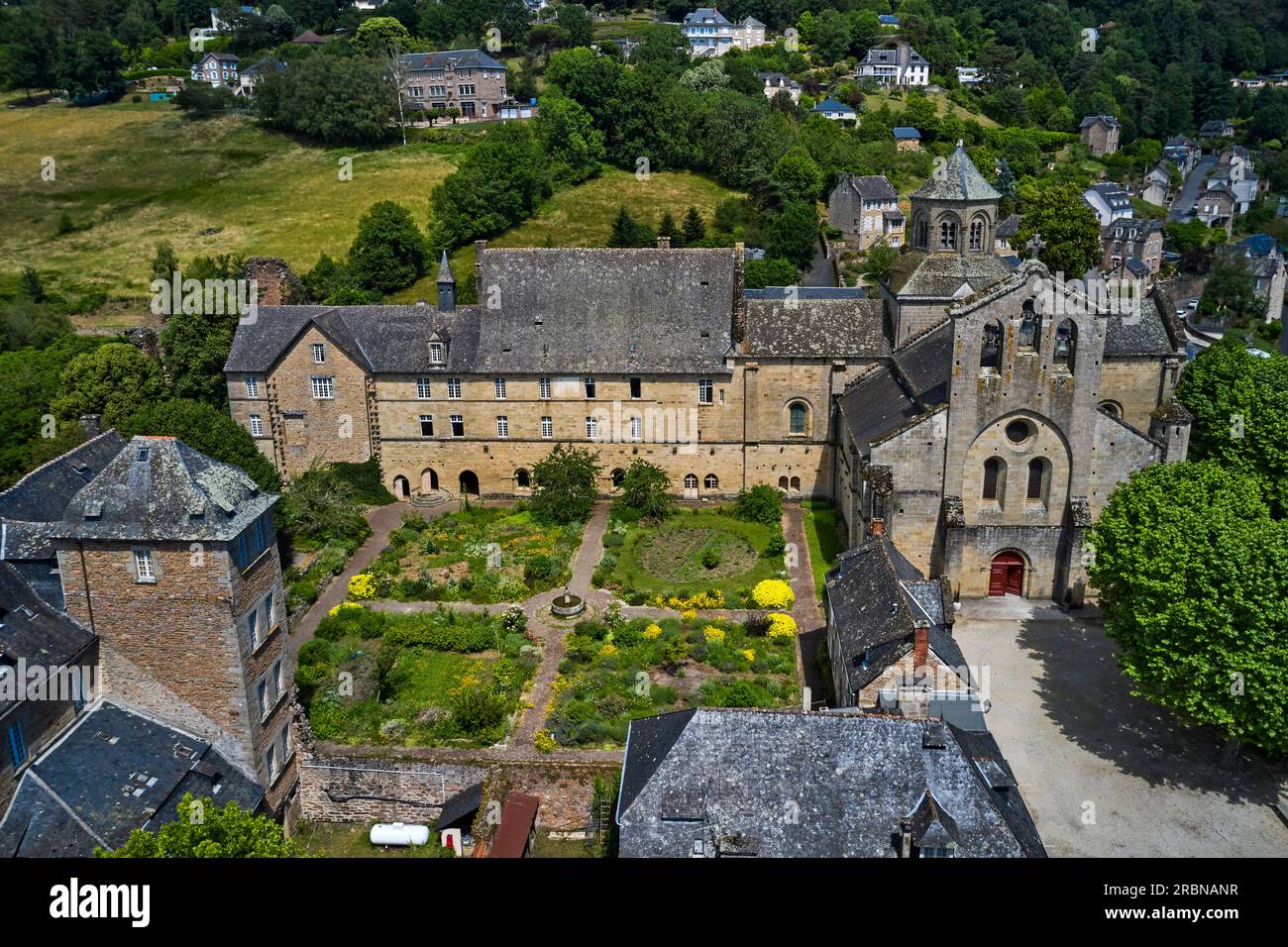 France, Corrèze (19), Aubazine, abbaye cistercienne Saint-Étienne du 12e siècle, orphelinat où Coco Chanel a grandi Banque D'Images