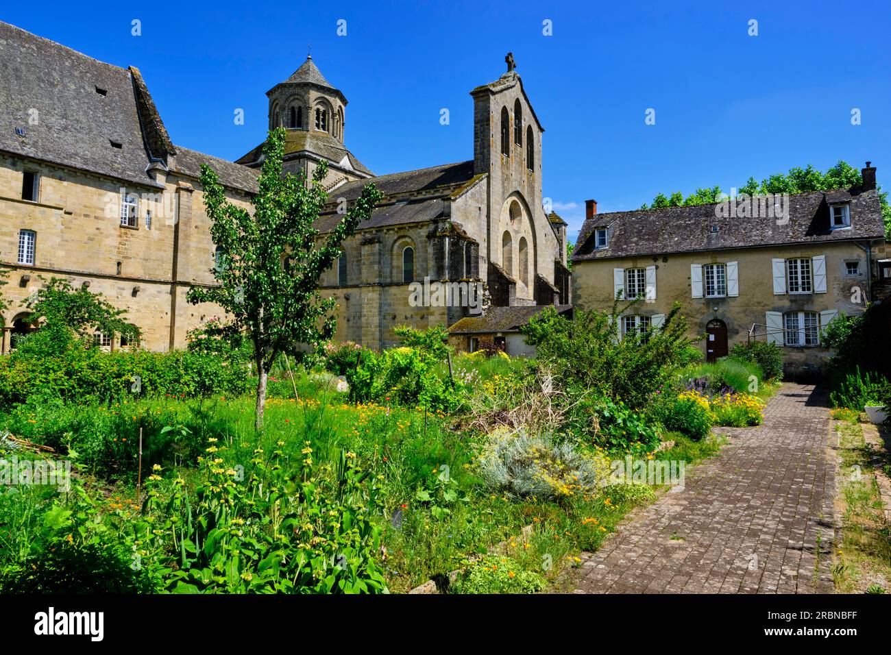 France, Corrèze (19), Aubazine, abbaye cistercienne Saint-Étienne du 12e siècle, orphelinat où Coco Chanel a grandi Banque D'Images