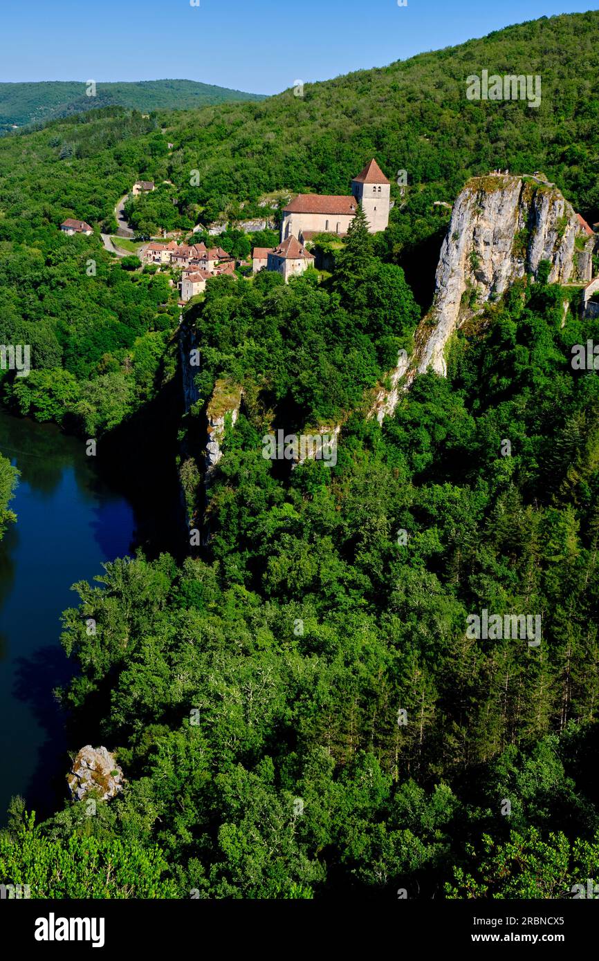 France, Lot (46), Parc naturel régional des Causses du Quercy, Saint-Cirq-Lapopie, village médiéval surplombant le Lot et classé parmi les plus beaux Banque D'Images