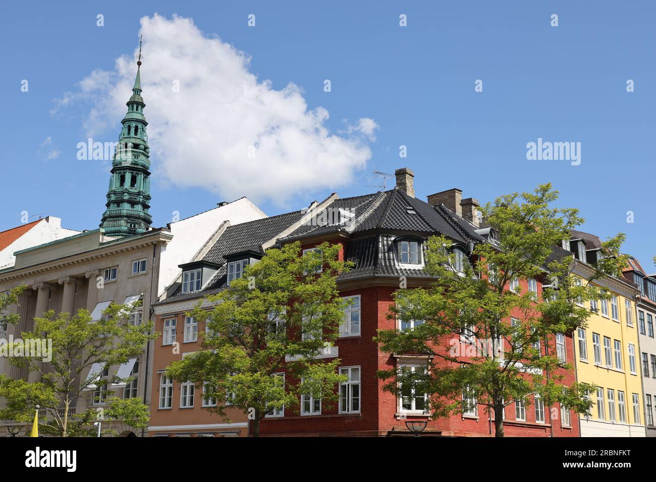 Bâtiments anciens caractéristiques de la ville de Copenhague Banque D'Images