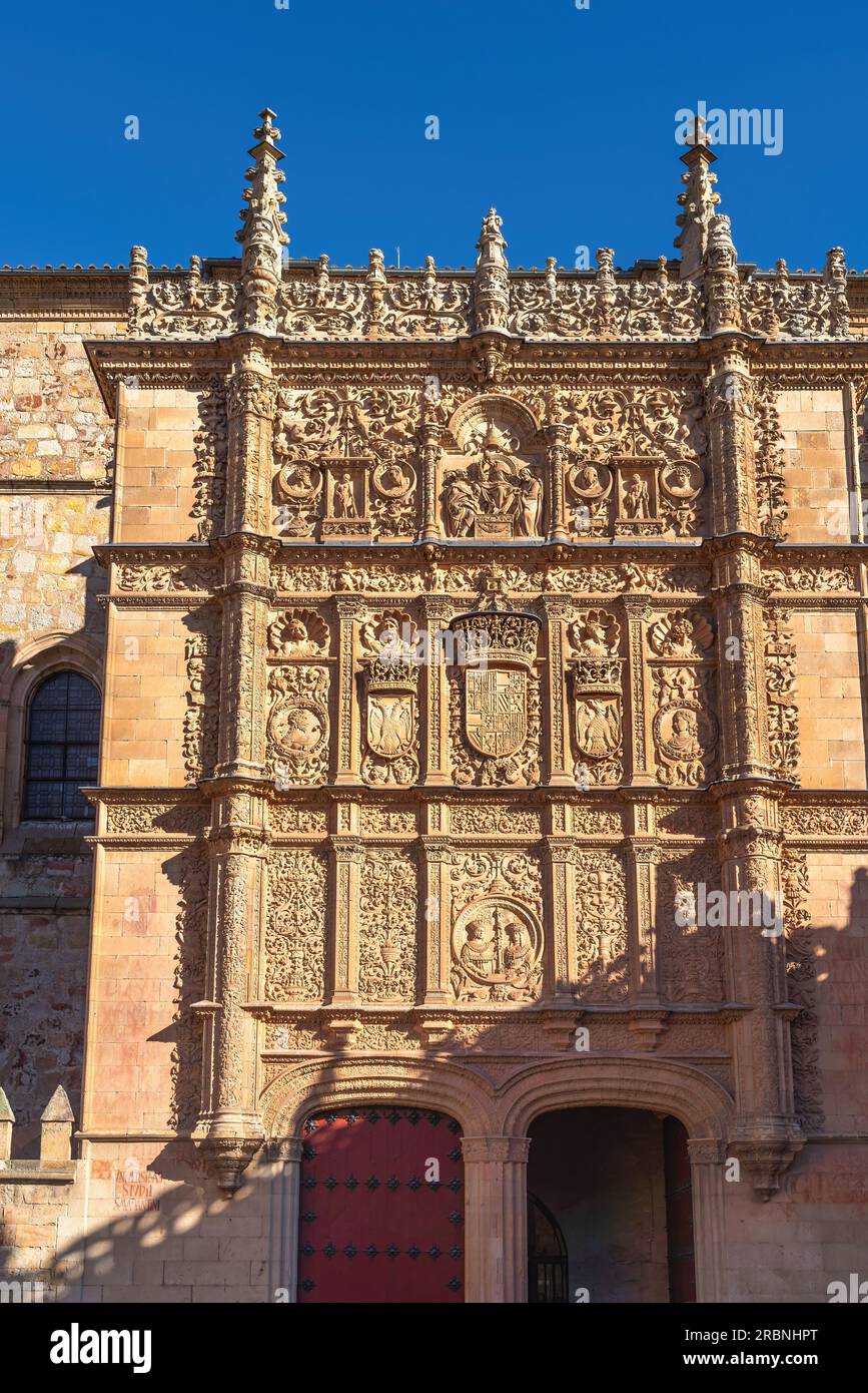 Ancienne Université de Salamanca Bâtiment Plateresque façade - Salamanque, Espagne Banque D'Images
