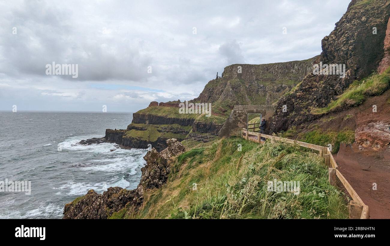 Visitez l'Irlande du Nord, Culture, géologie, architecture, paix calme, Terres verdoyantes, légendes et mythes géants Causeway antrim ni Banque D'Images