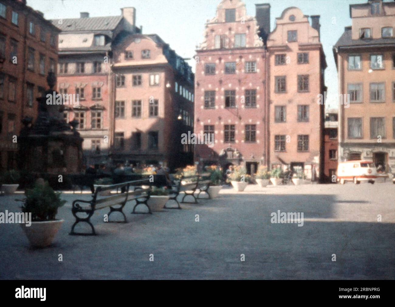 Vue de la Grand Square (Stortorget) dans la vieille ville (Gamla Stan) à Stockholm, Suède- vintage fin des années 1950 Minox 8 mm slide film Banque D'Images