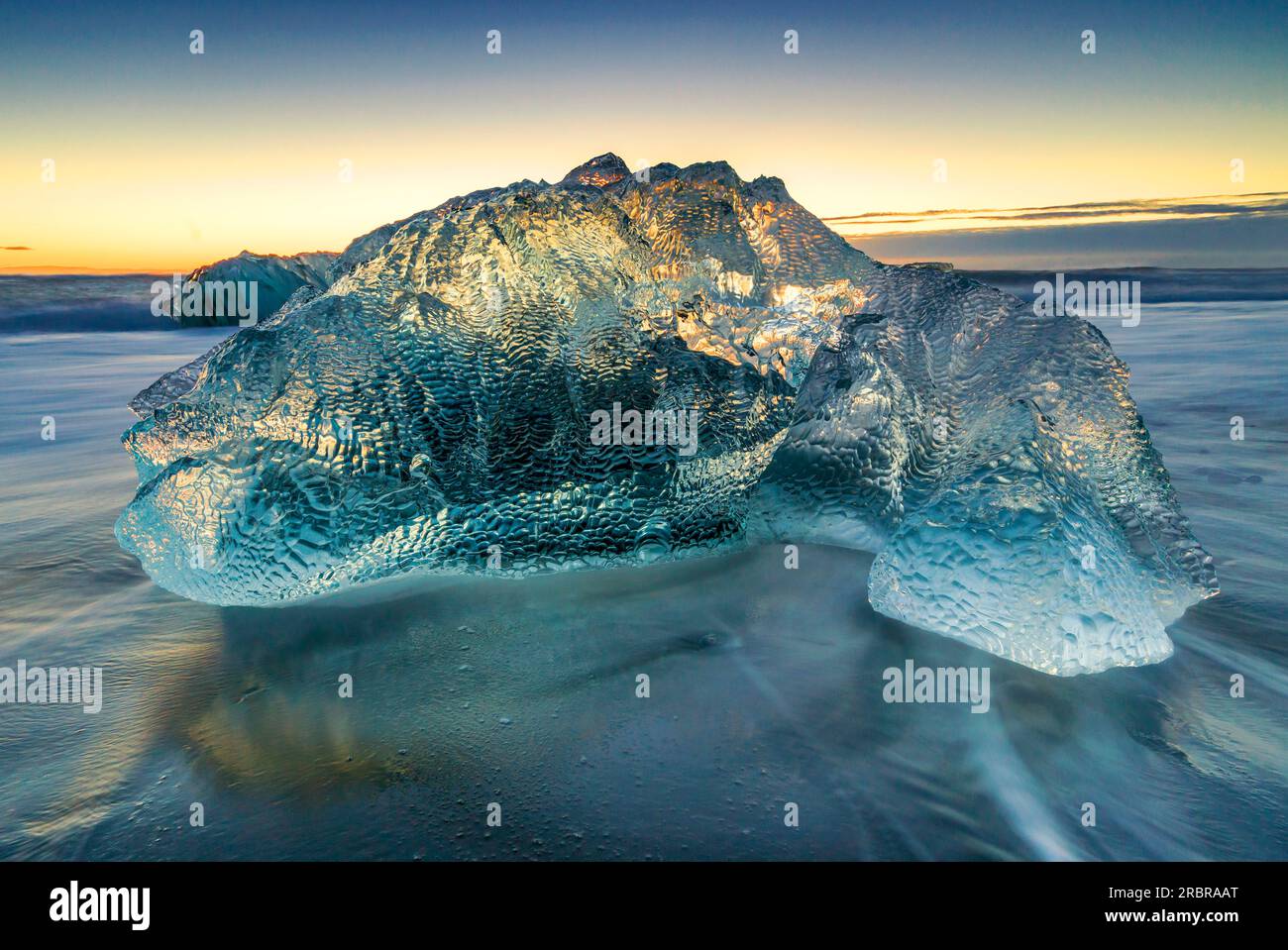 Formations de glace sur la côte sud de l'Islande, Islande. Banque D'Images