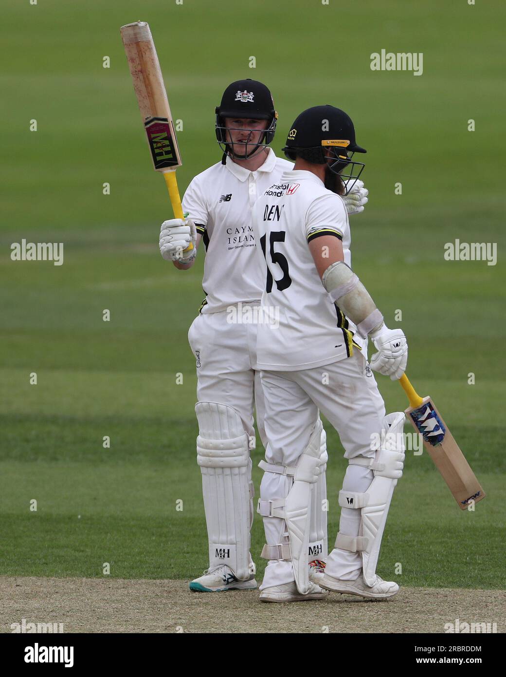 Chester le Street, Royaume-Uni. 10 juillet 2023. Miles Hammond du Gloucestershire célèbre après avoir marqué cinquante points lors du LV= County Championship Division Two match entre Durham et Gloucestershire au Seat unique Riverside, Chester le Street le lundi 10 juillet 2023. (Photo : Mark Fletcher | MI News) crédit : MI News & Sport / Alamy Live News Banque D'Images