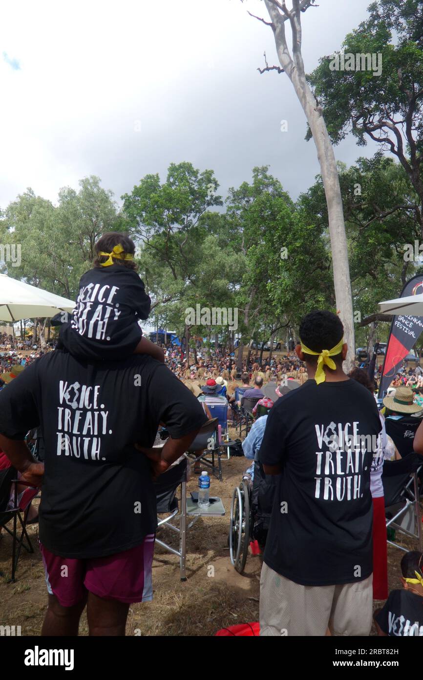 T-shirts voix, traité, vérité au Laura Quinkan Indigenous Dance Festival, Cape York Peninsula, Queensland, Australie, 2023. Pas de MR ou PR Banque D'Images