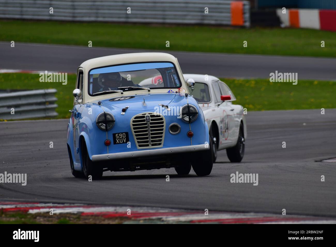 Ellis Bardsley, Austin A35, un événement mettant en vedette deux grilles distinctes, DRHC Dunlop Allstars pour les voitures de sport, GT et Touring pré-1966. Les résultats Allstars Banque D'Images