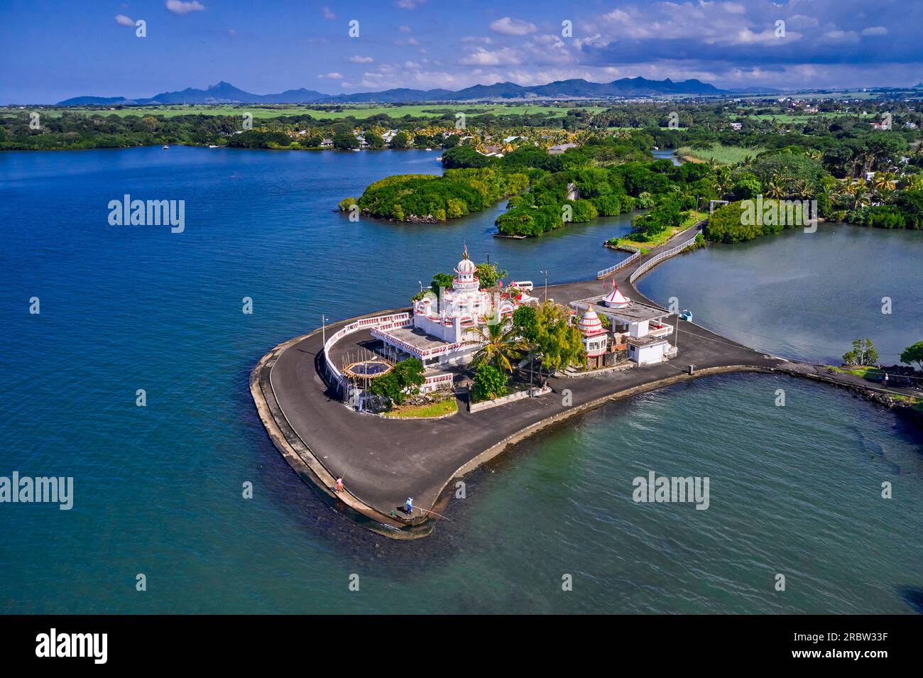 Ile Maurice, quartier de Flacq, poste de Flacq, vue aérienne du temple hindou Sagar Shiv Mandir Banque D'Images