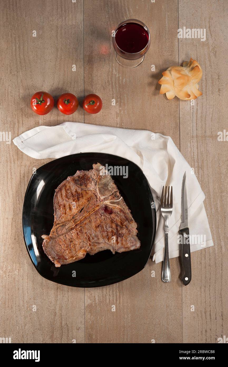 Bistecca di manzo (T - OS - Steak). Après cuisson Banque D'Images