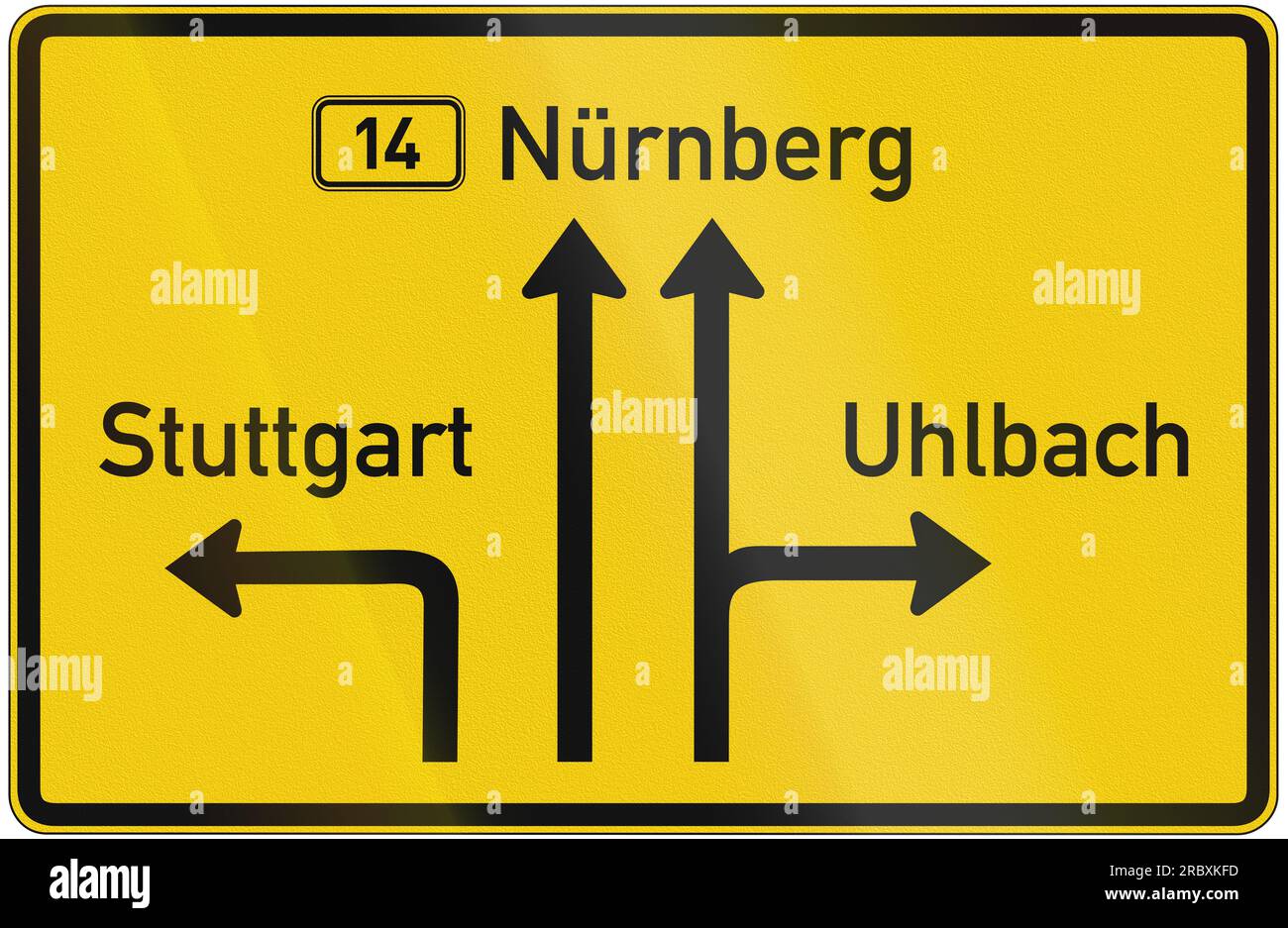 Panneau de direction allemand indiquant le chemin vers Nuremberg sur la route fédérale B 14, à Stuttgart et Uhlbach. Banque D'Images