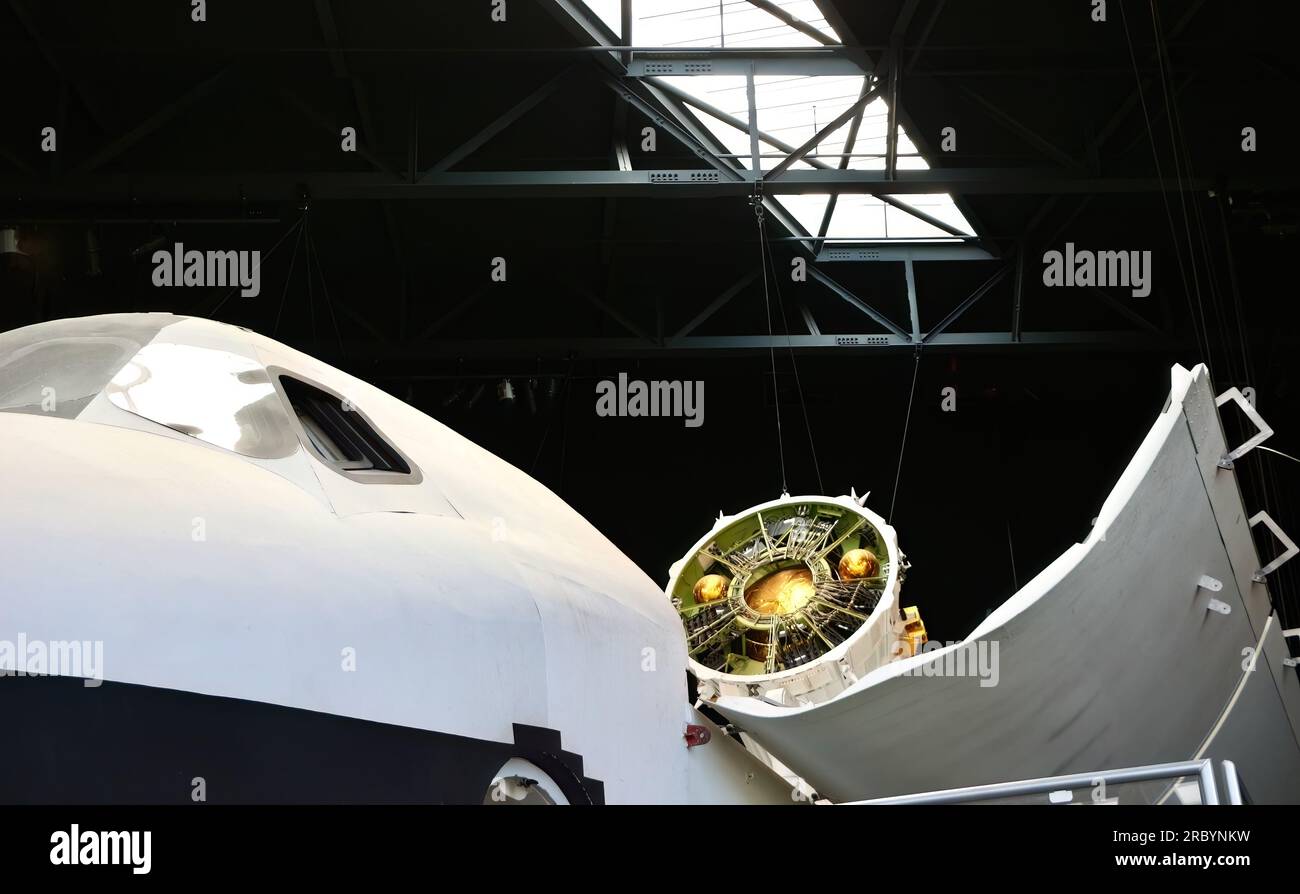Maquettes de la fusée d'appoint à étage supérieur autonome Inertial Upper Stage de Boeing et de la navette spatiale Museum of Flight Seattle Washington State USA Banque D'Images