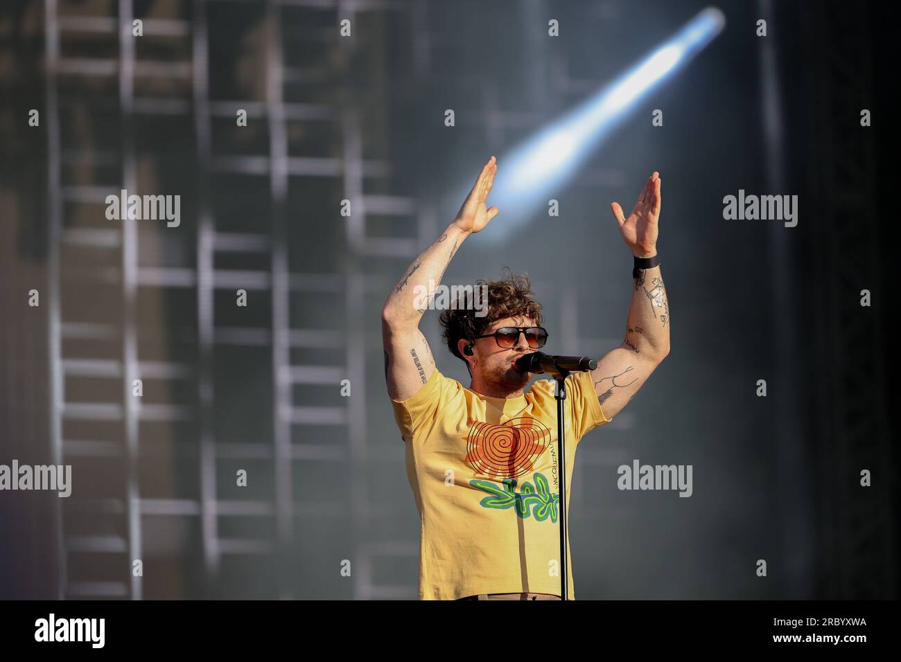 Tom Grennan, l'affiche et artiste chante et se produit en direct pour les fans du Grand prix après la course finale sur la Chrome main Stage pendant la FORMULE Banque D'Images