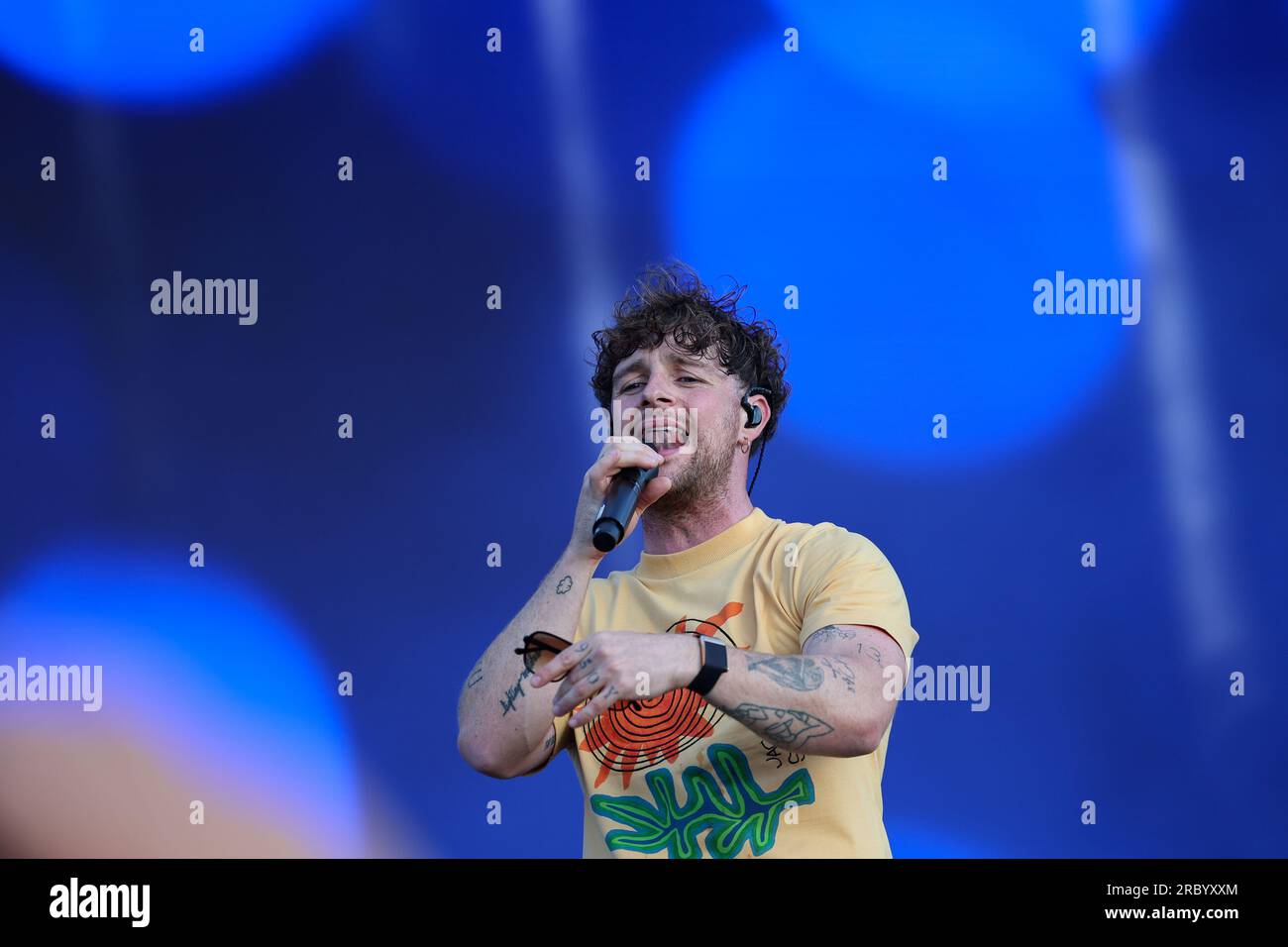 Tom Grennan, l'affiche et artiste chante et se produit en direct pour les fans du Grand prix après la course finale sur la Chrome main Stage pendant la FORMULE Banque D'Images