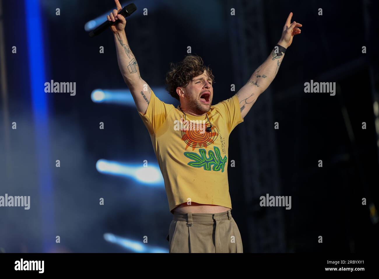 Tom Grennan, l'affiche et artiste chante et se produit en direct pour les fans du Grand prix après la course finale sur la Chrome main Stage pendant la FORMULE Banque D'Images