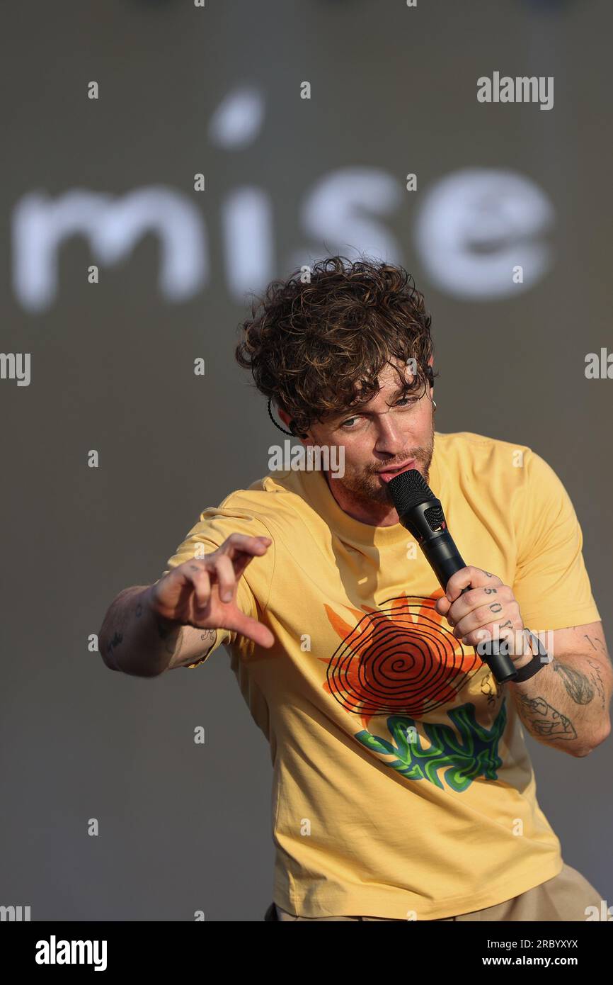 Tom Grennan, l'affiche et artiste chante et se produit en direct pour les fans du Grand prix après la course finale sur la Chrome main Stage pendant la FORMULE Banque D'Images