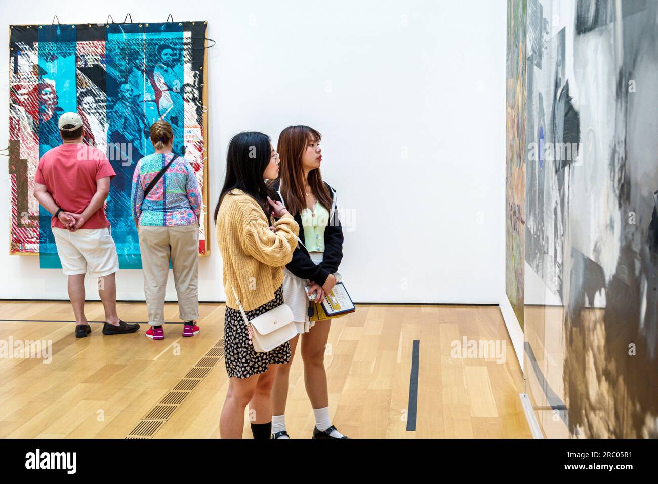 Atlanta Géorgie, centre Woodruff Arts Center, High Museum of Arts, exposition, collection d'affichage, œuvres d'art, galerie, peinture, intérieur, FEM asiatique Banque D'Images