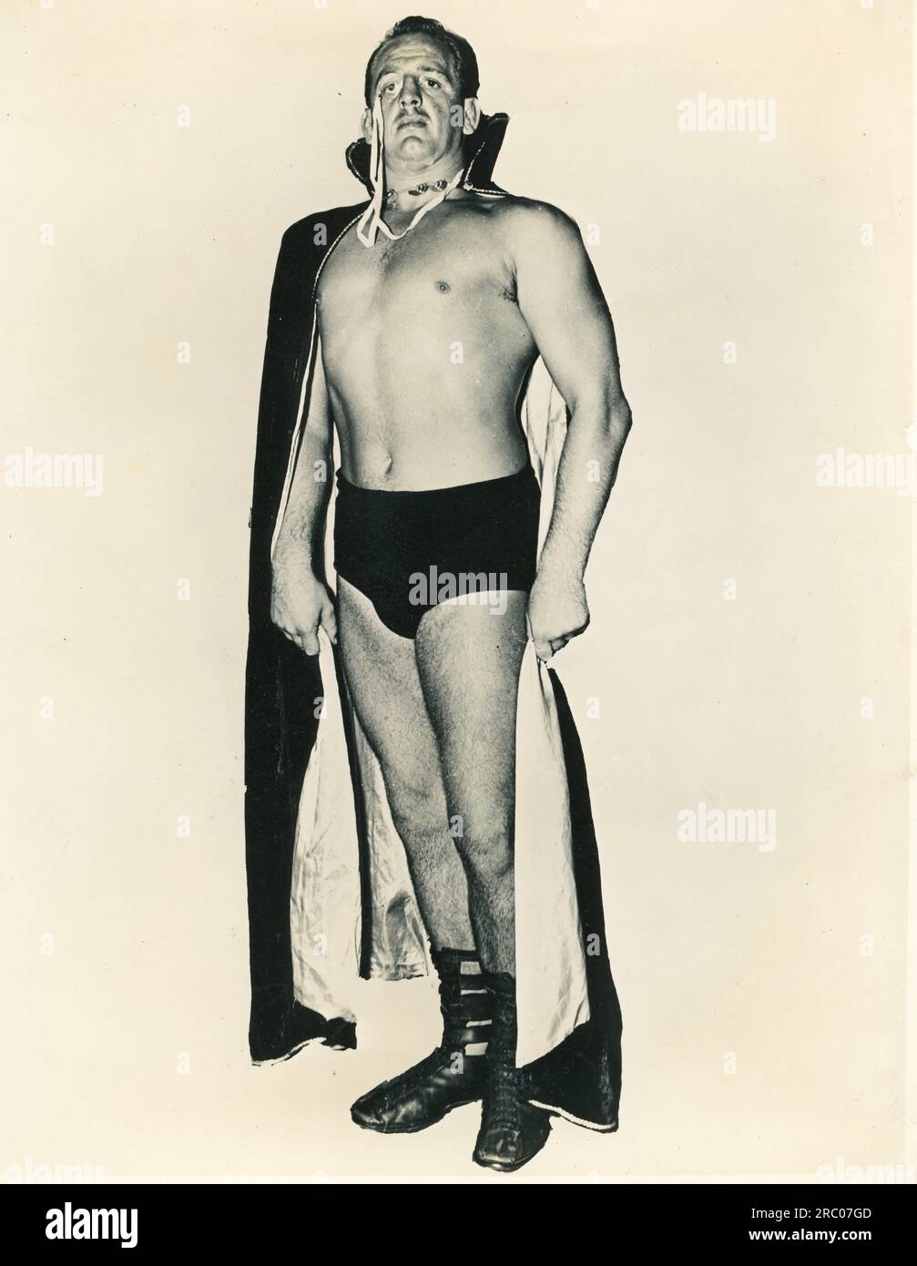Lord Blears était un lutteur professionnel britannique et américain. Il était partenaire de Lord Athol Layton dans les années 1950 Ils étaient gérés par le capitaine Leslie Holmes. Banque D'Images