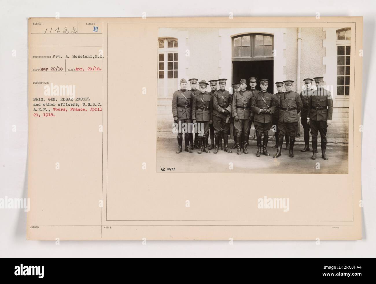 Brig. Général Edgar Russel et d'autres officiers de l'U.S.S.C. A.E.P. (Forces expéditionnaires américaines) sont vus sur cette photographie prise à Tours, France. La date de la photographie est le 20 avril 1918. Il a été pris par le VP A. Moscioni du S.C. RCD (signal corps Reserve Detachment). Banque D'Images