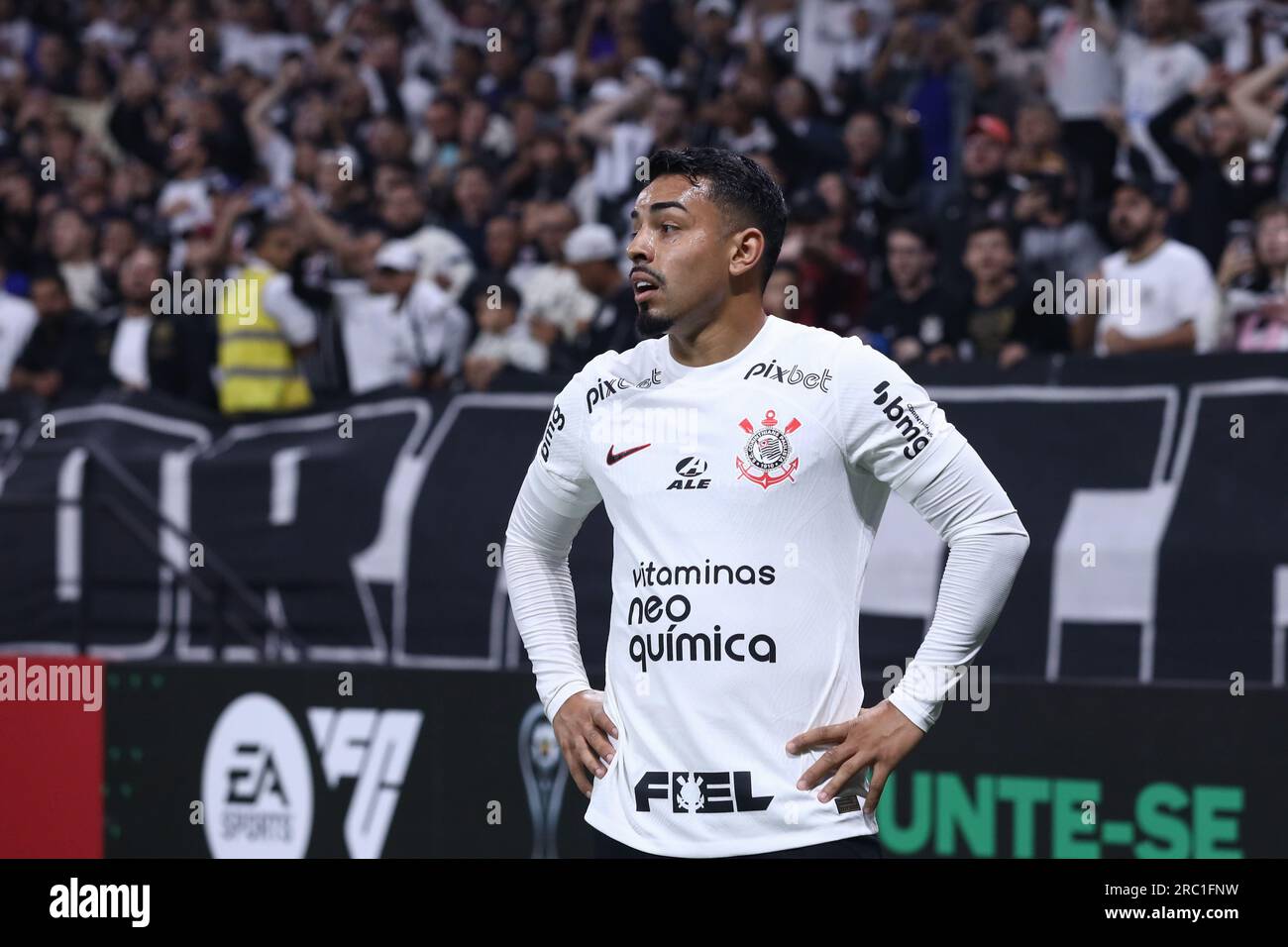 São Paulo, le 11 juillet 2023 Matheus Bidu de Corinthiens lors du match contre Universitario-PER pour la première manche des séries éliminatoires de la Copa Sudamericana, au Neo Química Arena, dans le quartier d'Itaquera, zone est de São Paulo, ce mardi 11. Crédit : Brazil photo Press/Alamy Live News Banque D'Images