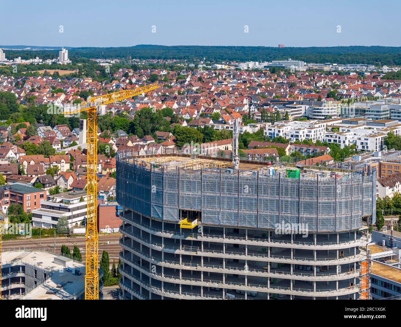 Allianz Park chantier, coque avec grue, le groupe d'assurance veut fusionner les sites précédents de Stuttgart ici, Vaihingen, Stuttgart Banque D'Images