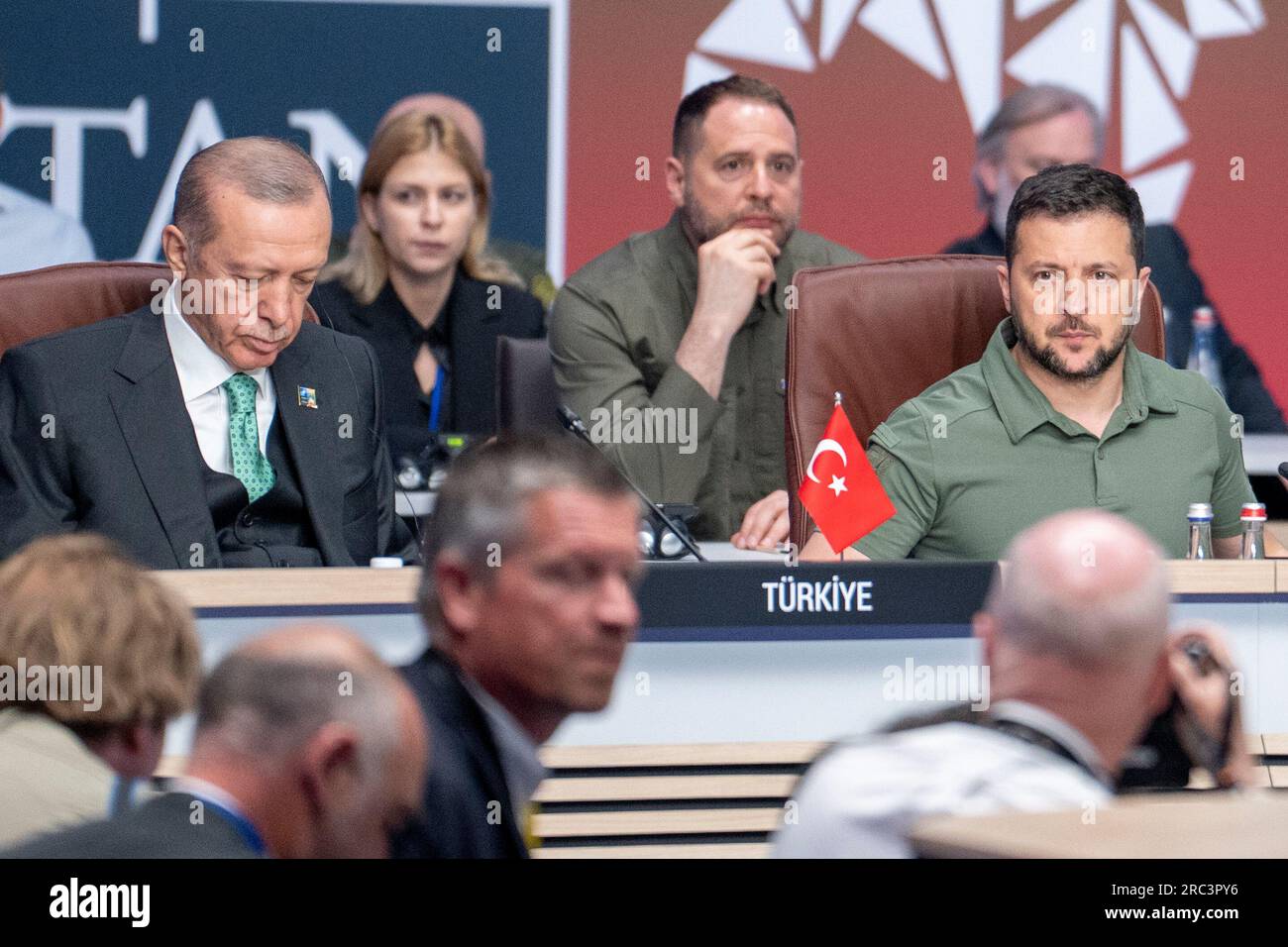 Vilnius, Lituanie 20230712.le Président turc Recep Tayyip Erdoğan et le Président ukrainien Volodymyr Zelensky assistent à la réunion du Conseil OTAN-Ukraine à Vilnius. Photo : Javad Parsa / NTB Banque D'Images