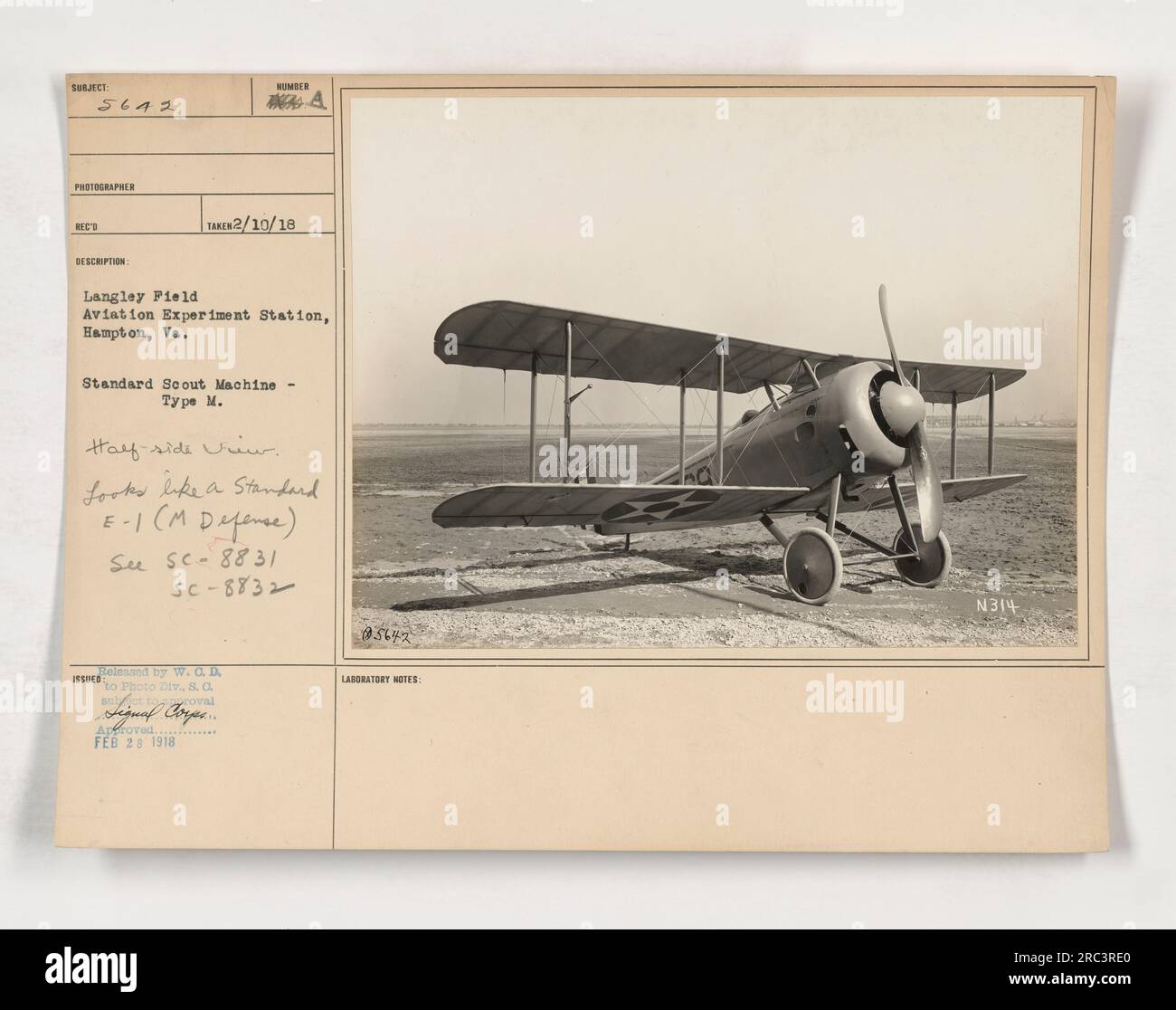 'Standard Scout machine - Type M en action à Langley Field Aviation Experiment Station, Hampton, va pendant la première Guerre mondiale. Photographie prise le 10 février 1918. Cet avion était principalement utilisé à des fins de défense. Pour plus d'images, reportez-vous à SC-8831 et SC-8832 @5642.' Banque D'Images