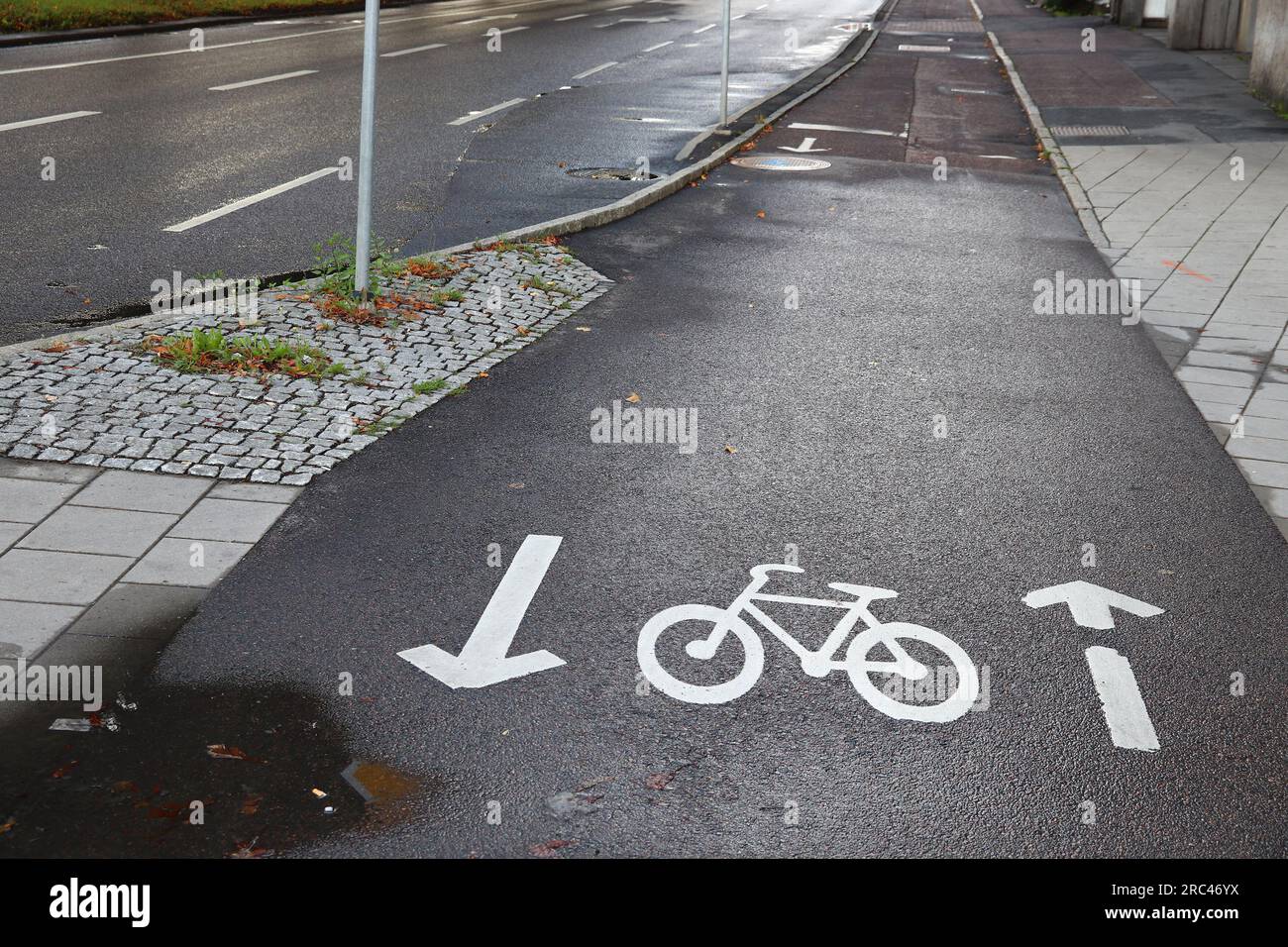 Piste cyclable de Göteborg, Suède. L'infrastructure de transport à vélo. Banque D'Images