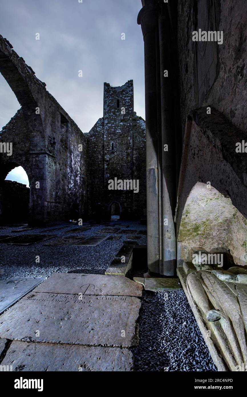 Burren, Irlande, l'abbaye de Corcomroe Banque D'Images