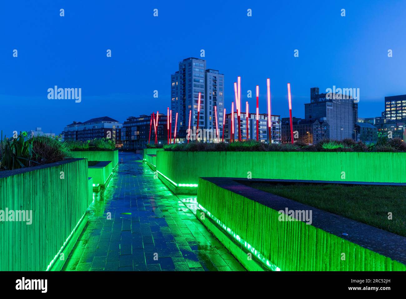 Dublin, Grand Canal Square Banque D'Images