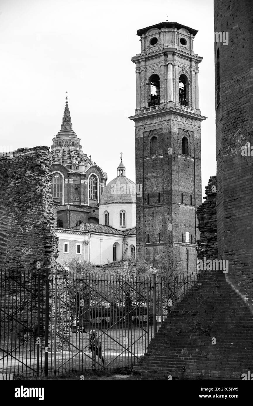 Turin, Italie - 27 mars 2022 : Cathédrale de Turin, Cattedrale di San Giovanni Battista est une cathédrale catholique romaine de Turin, Piémont, Italie. Dédié Banque D'Images