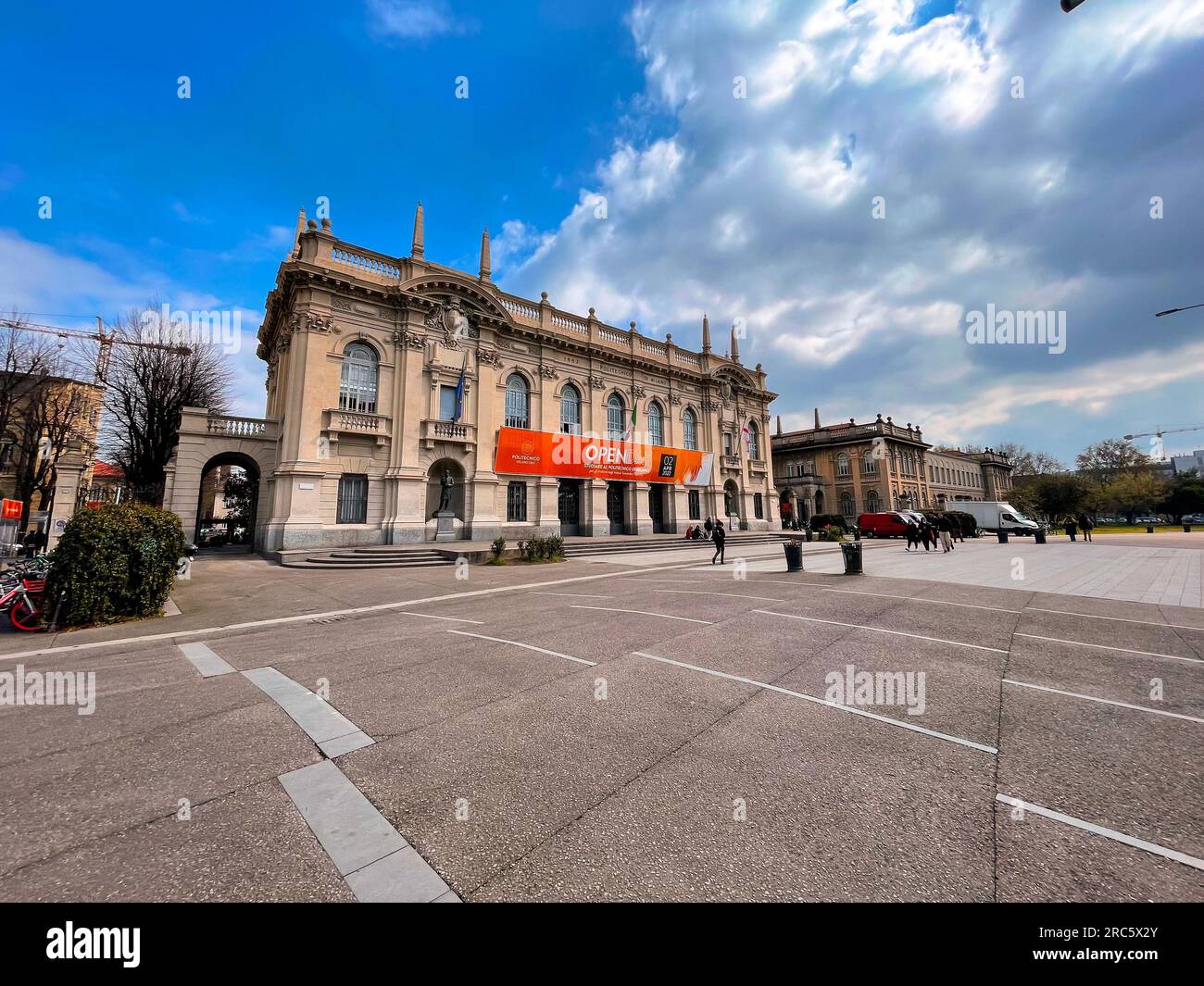 Polytechnic university of milan Banque de photographies et d’images à ...