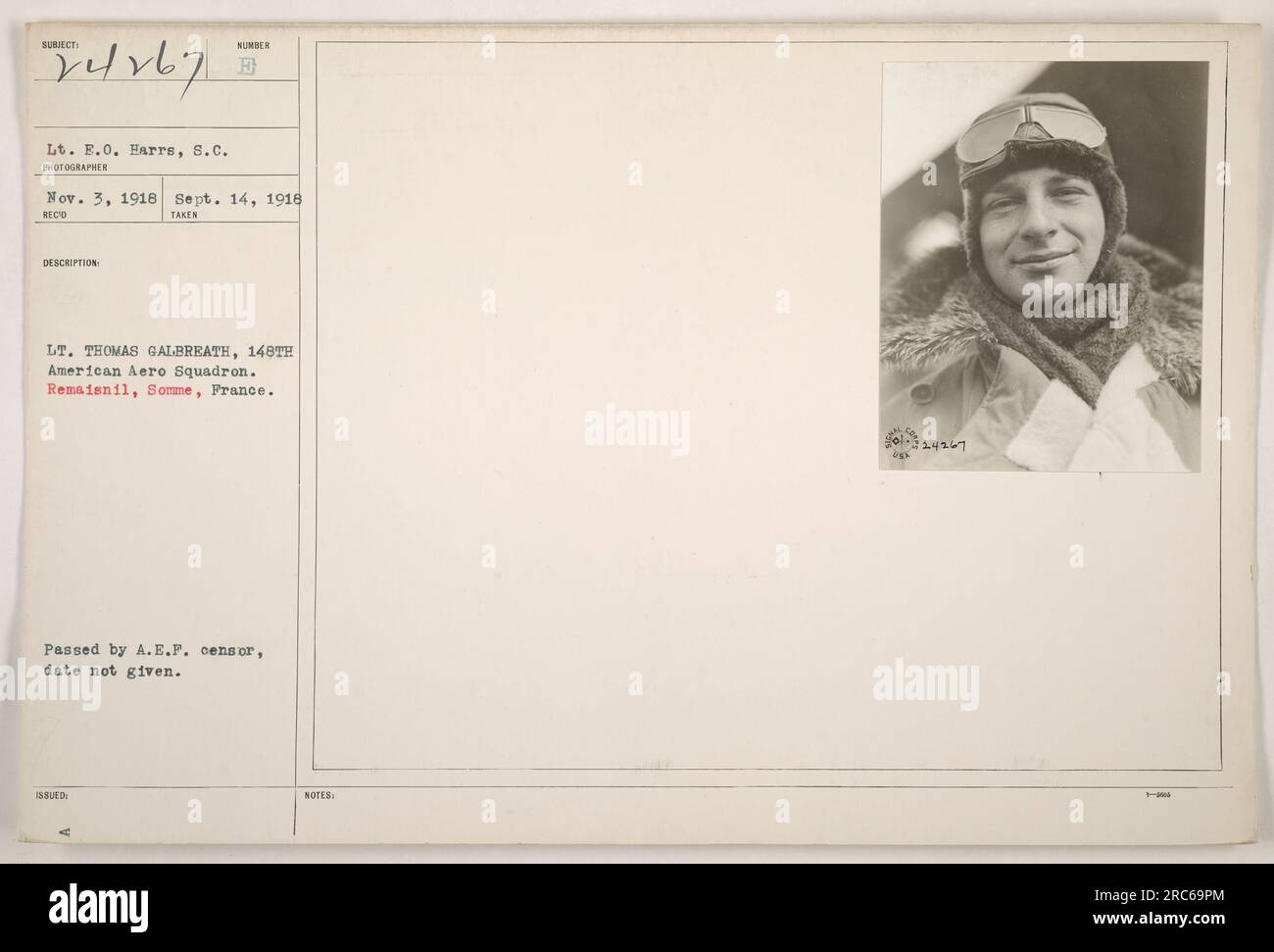 Le lieutenant Thomas Galbreath du 148th American Aero Squadron capturé dans une photographie datée vers le 14 septembre 1918 à Remaisnil, somme, France. La photographie a été prise par le lieutenant E.O. Harrs et a été approuvé par A.E.P. censor. L'image porte la description officielle de la photo numéro 24267. Banque D'Images