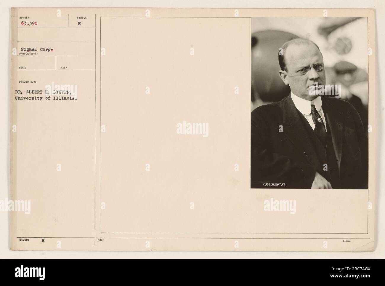 Albert H. Lybyer, professeur à l'Université de l'Illinois, est photographié dans cette photographie prise pendant la première Guerre mondiale. La photo porte le numéro d'identification 63 395 et fait partie de la collection signal corps. Banque D'Images