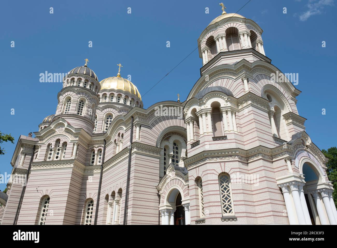 Cathédrale de la Nativité du Christ à Riga, la plus grande cathédrale orthodoxe de la région Baltique Banque D'Images