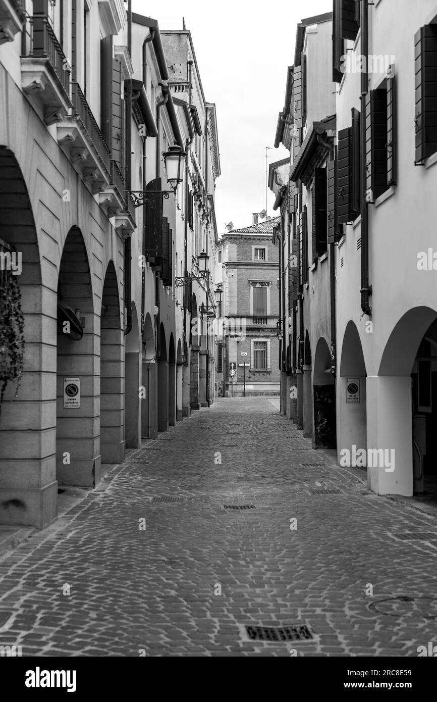 Padoue, Italie - 4 avril 2022: Architecture typique et vue sur la rue à Padoue, Vénétie, Italie. Banque D'Images