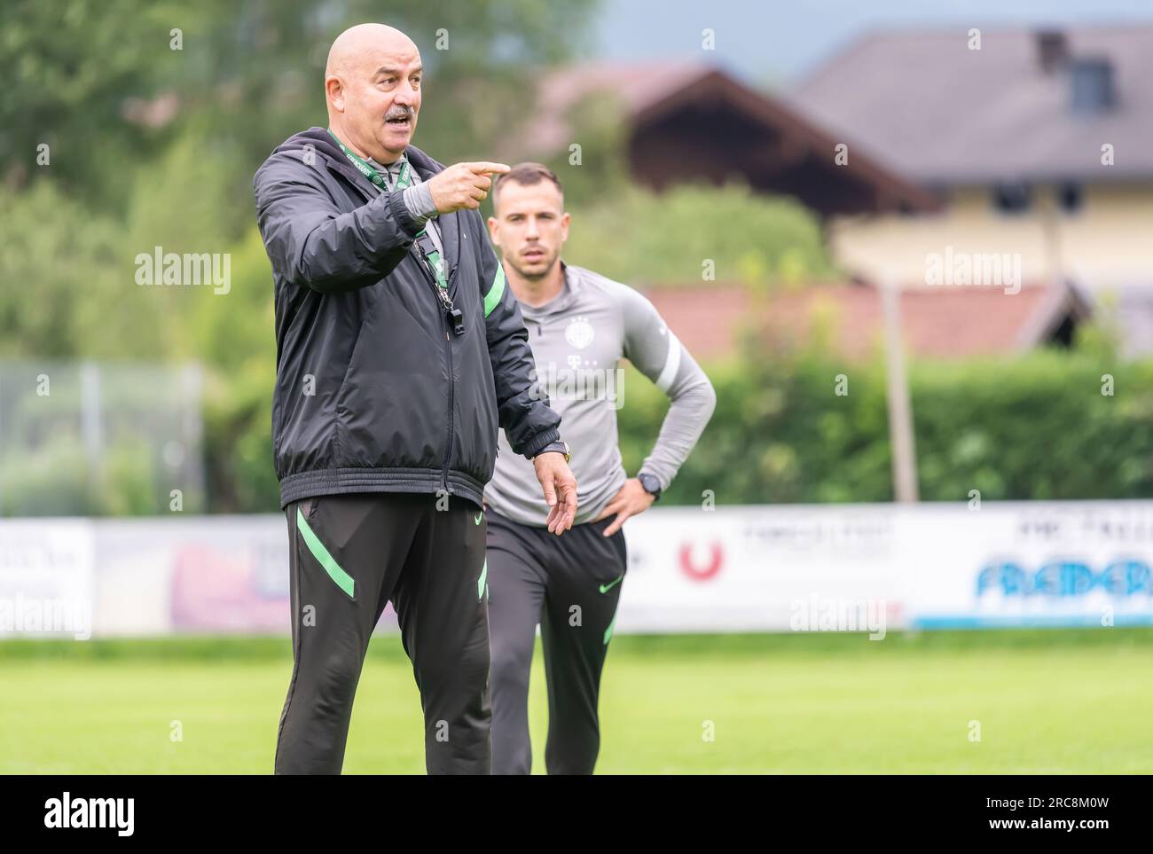 Bramberg am Wildkogel, Autriche – 3 juillet 2023. L'entraîneur de Ferencvaros Stanislav Cherchesov à l'entraînement avant l'ami des clubs internationaux Ferencvaros vs Bo Banque D'Images