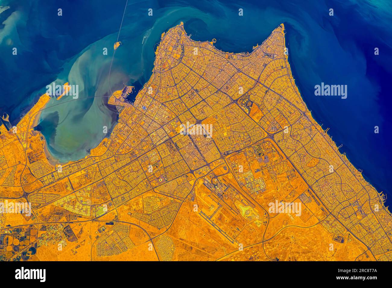 Vue aérienne ou satellite de la ville de Koweït. Image de la NASA. Directives d'utilisation des médias : https://www.nasa.gov/multimedia/guidelines/index.html Banque D'Images