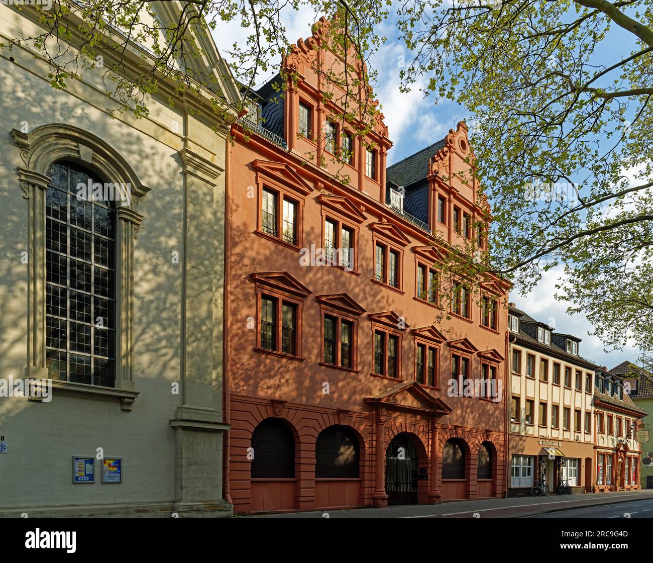 Schum-Stadt, Straßenansicht, Rotes Haus, erbaut 1624, Haus der evangelischen Friedensgemeinde Worms Banque D'Images