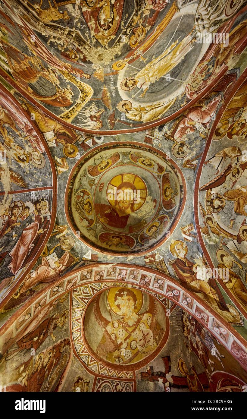 Kirche mit dem Bauernschuh oder Sandal Kilise, unterirdische Kirche im Göreme musée en plein air, Kappadokien, Anatolien, Tuerkei |Église avec sandales Banque D'Images